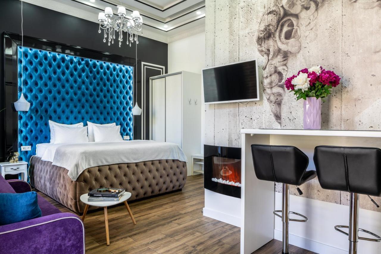Theatre Boutique Apartments Kiev Bagian luar foto