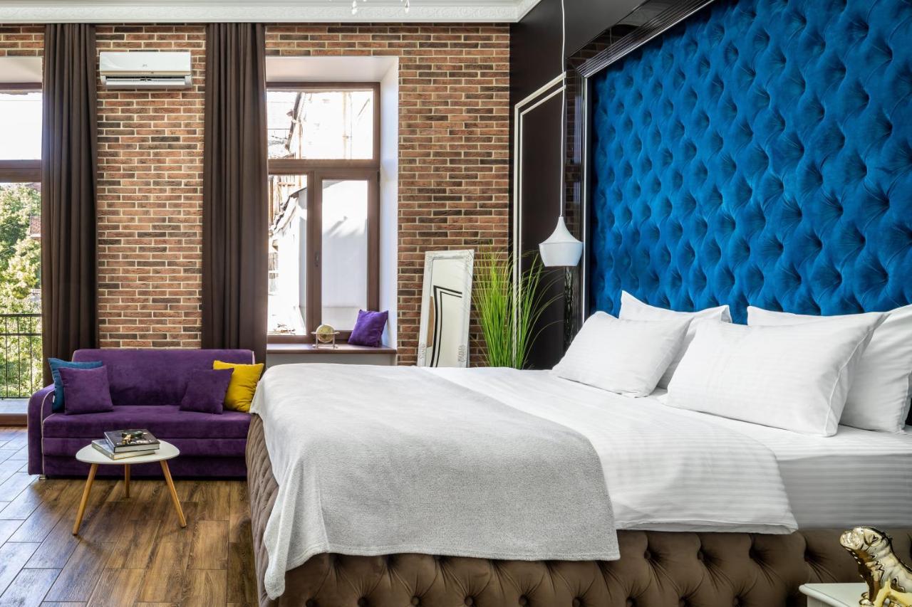 Theatre Boutique Apartments Kiev Bagian luar foto