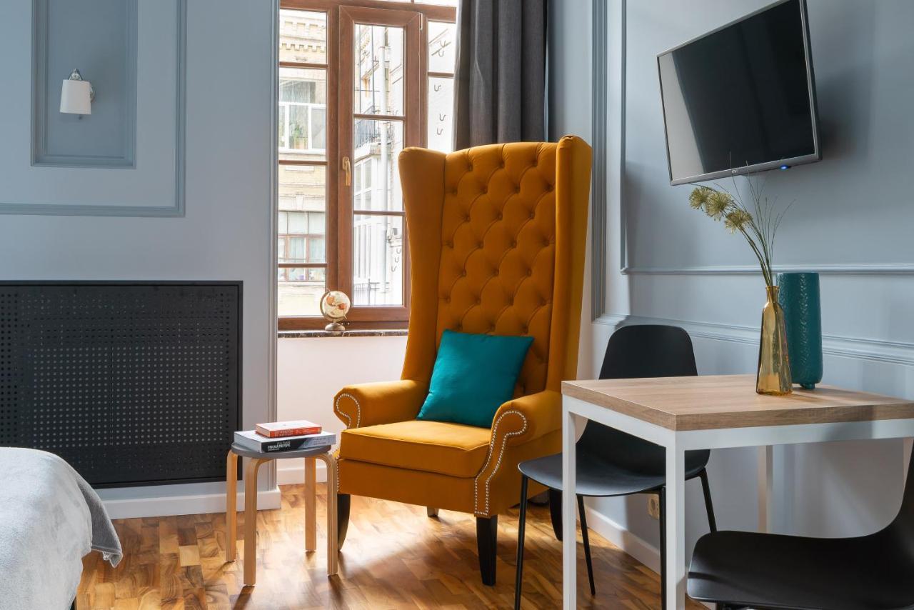 Theatre Boutique Apartments Kiev Bagian luar foto