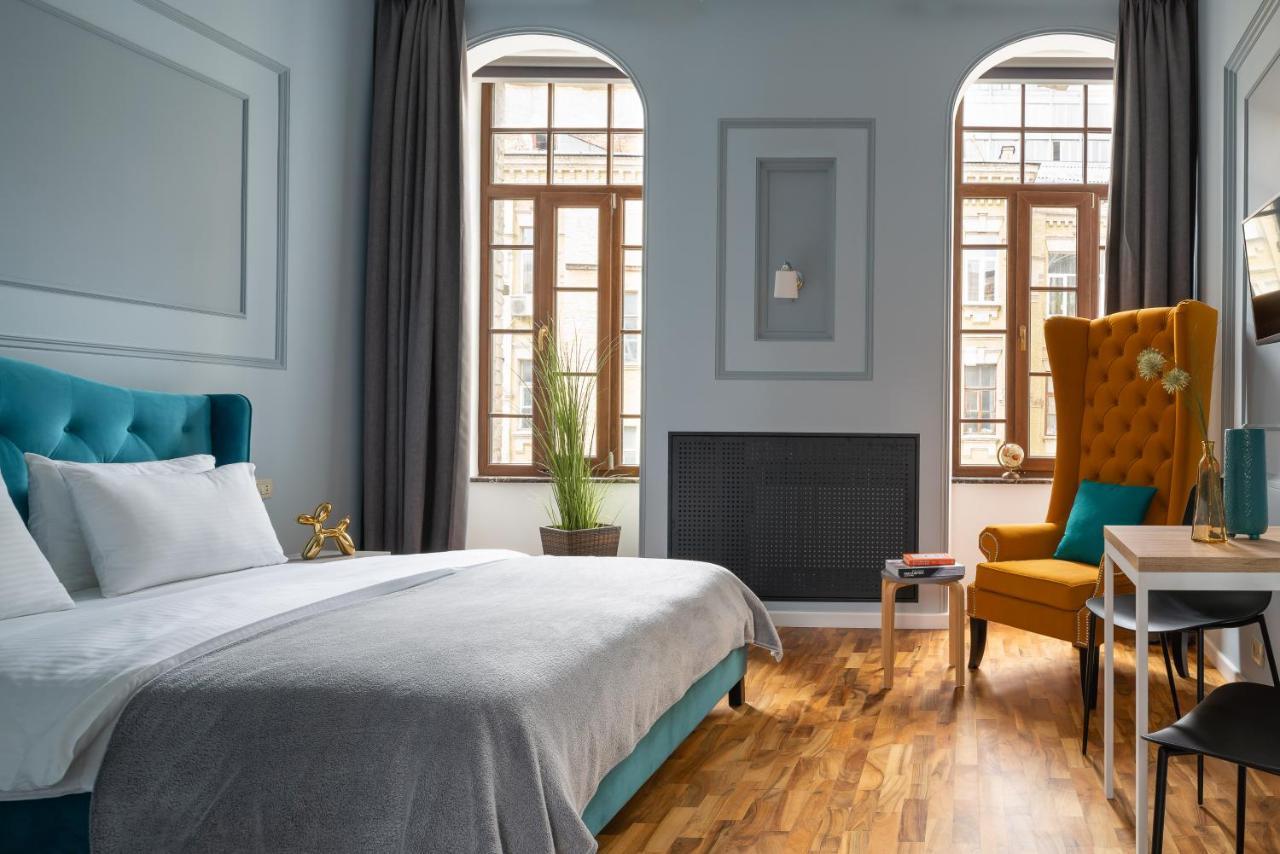 Theatre Boutique Apartments Kiev Bagian luar foto