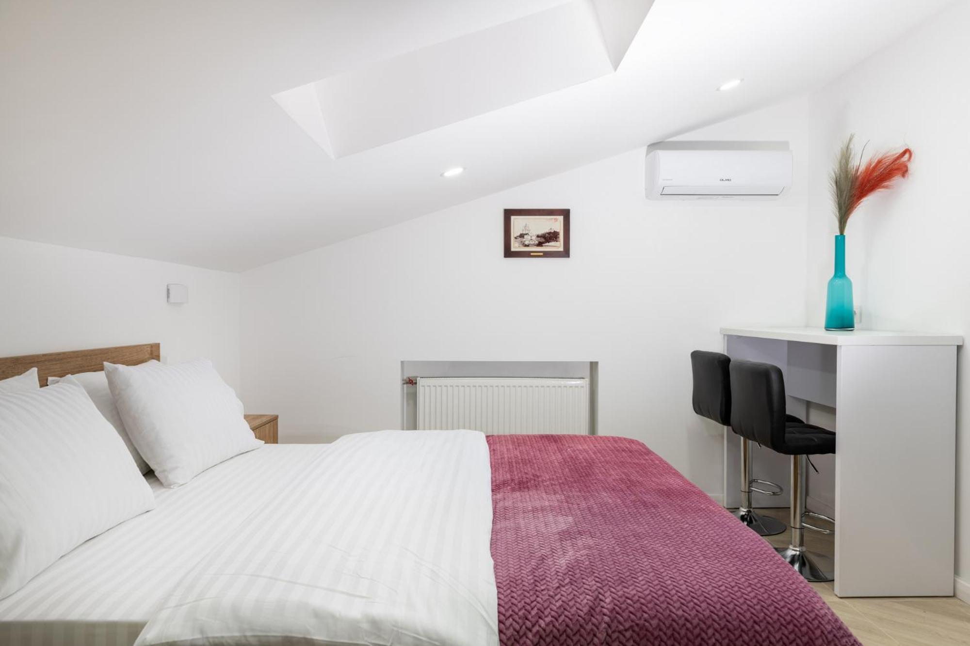 Theatre Boutique Apartments Kiev Bagian luar foto