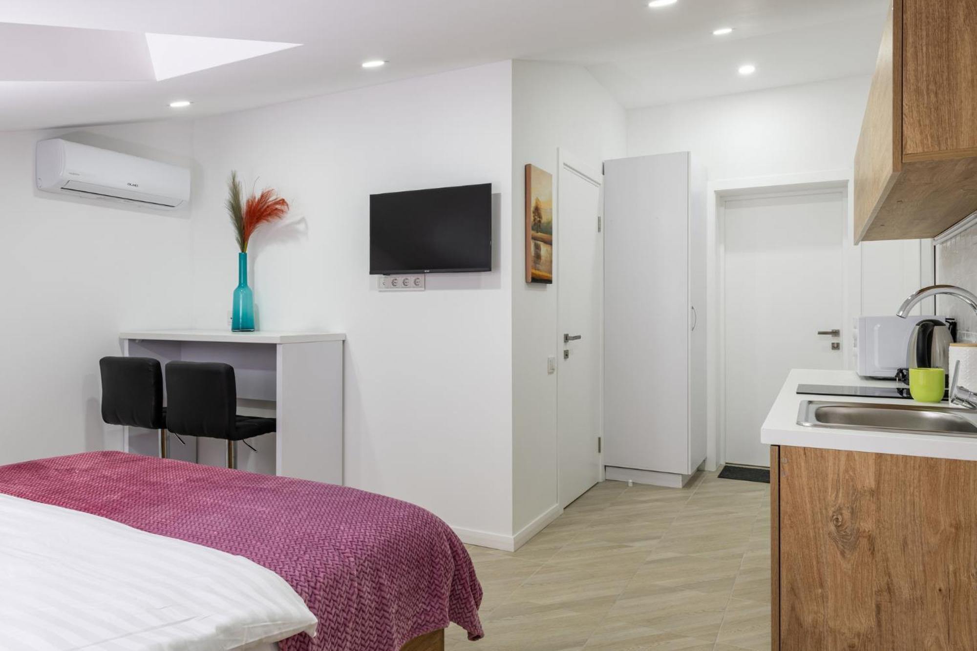 Theatre Boutique Apartments Kiev Bagian luar foto