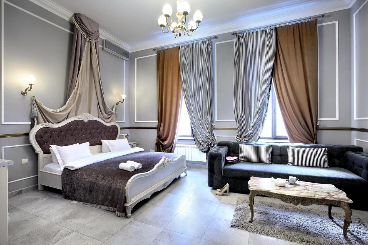 Theatre Boutique Apartments Kiev Bagian luar foto