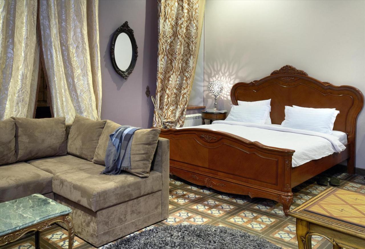 Theatre Boutique Apartments Kiev Bagian luar foto